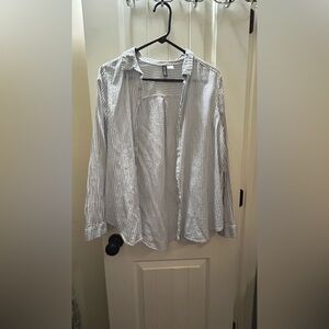 H&M Divided Gray Striped Shirt